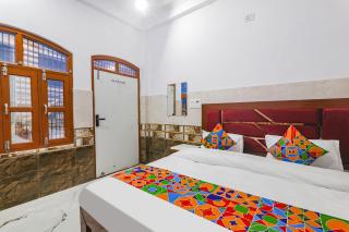 FabExpress Shree Siya Raman - 500m from Shri Ram Janam Bhumi - Ayodhya - 7