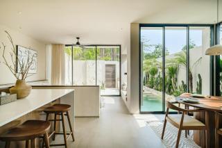 Modern Tropical Villa with Pool in Bingin - Bingin Beach - 7