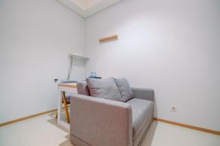 Modern and New 1BR across LRT Station Samara Suites Apartment By Travelio - Jacarta - 2