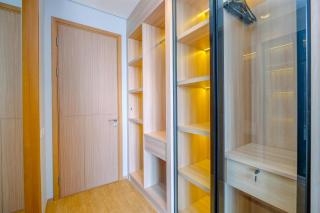 Modern and New 1BR across LRT Station Samara Suites Apartment By Travelio - 5