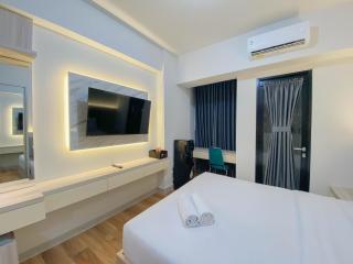 Fully Furnished 1BR The Alton Apartment By Travelio - Semarang - 8