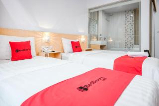 RedDoorz Premium at Hotel T-ONE Jambi - Tanjungjohor - 5