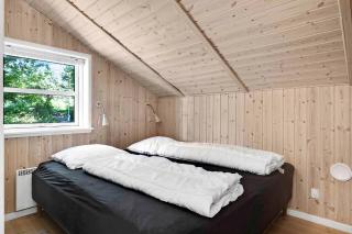 Summer House In Beautiful Nature In Brunshuse - 3