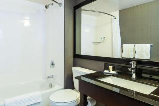 Comfort Inn Hwy 401 - Kingston - 8