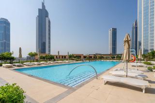 Dubai Luxe Stay Burj Khalifa Views & Mall Access - 5