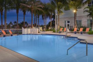 Hampton Inn & Suites Naples South - Naples - 2
