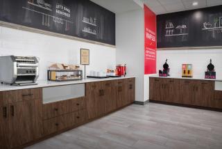 Hampton Inn & Suites Naples South - Naples - 1