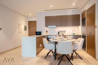 Downtown Luxe 1BR Steps from Burj Khalifa & Opera By ĀYA Boutique - Dubai - 8