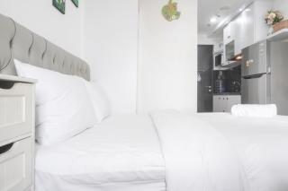 Fancy and Nice Studio at Belmont Residence Puri Apartment By Travelio - Giacarta - 8