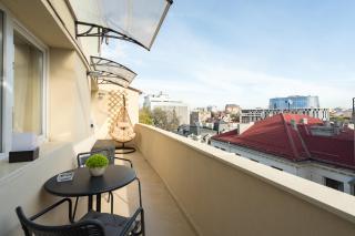 Urban Dream Studio with City Views & Comfort - Bucharest - 9