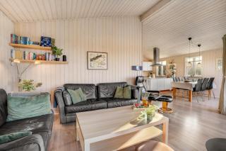 Beautiful Holiday Home With A Lovely View Of The Fjord And The Sea, - Vestervig - 8