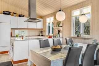 Beautiful Holiday Home With A Lovely View Of The Fjord And The Sea, - Vestervig - 5