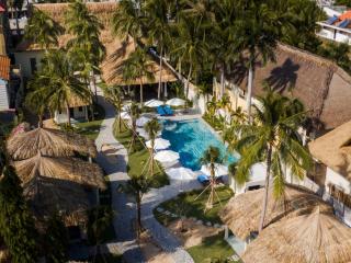 Coco Cottage Beachfront Resort - 8