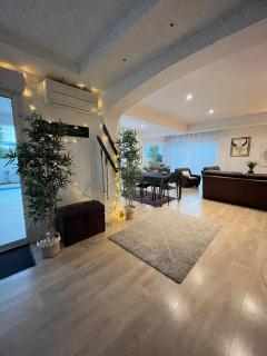 VILLA FLAVIE- Luxueuse - Confort Jardin Barcecue Borne Recharge Electrique 10min PLAGE- FAMILLE-PISCINE-TOP PROS SERVICES Conciergerie - Lattes - 4