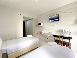 Modern Studio No Kitchen at Elvis Tower Apartment By Travelio - Bekasi - 7