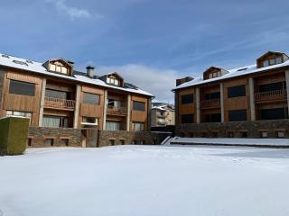 Cozy Apartment in Alp - Alp - 9
