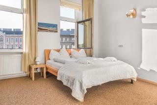Comfy 2BR Apt WIFI & TV Next to Millenium Tower - Wenen - 4