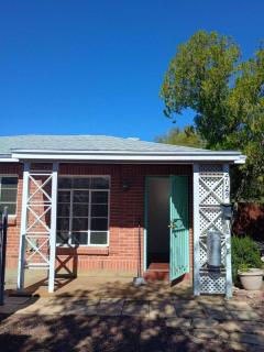Cozy 1BR Gem Close to City Life - Tucson - 3