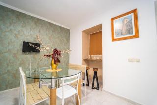 Alicante Urban Retreat Spacious Comfort Near Beach - Alicante - 9