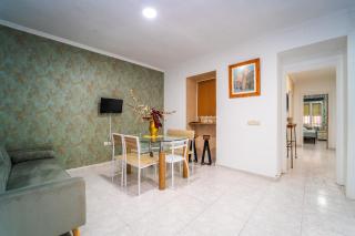 Alicante Urban Retreat Spacious Comfort Near Beach - Alicante - 7