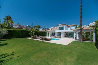 Luxury 5 bed Villa - Heated pool - Marbella - 0