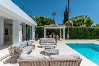 Luxury 5 bed Villa - Heated pool - Marbella - 9