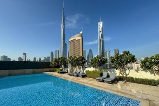 Luxury 1 Bedroom in the Heart of Famous Downtown - 4