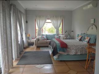 Hope Cottage- No smoking allowed on property - Knysna - 3