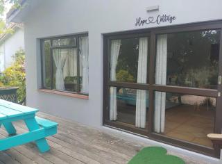 Hope Cottage- No smoking allowed on property - Knysna - 2