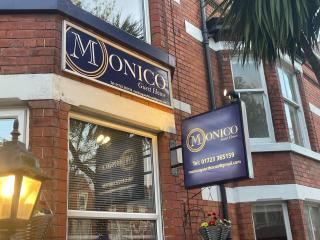 Monico Guest House - Scarborough - 9