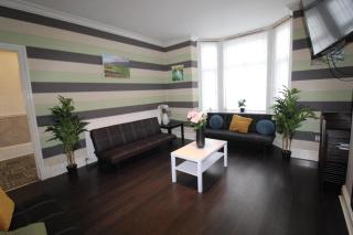 Ridge House - - 7