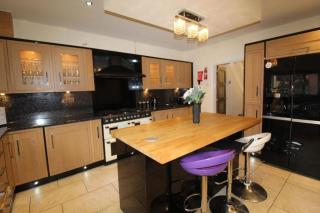 Ridge House - - 0