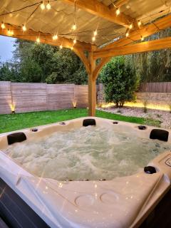 chambre romantique avec jacuzzi privatif - - 6