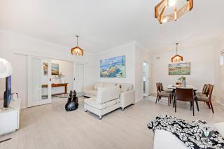 KozyGuru Forestville Charming 3BR House - Forestville - 6