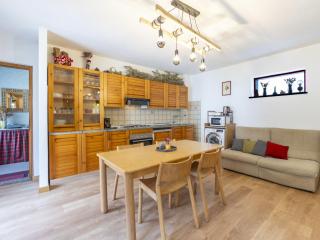 Apartment Isola di Madesimo Apartments-2 by Interhome - Isola - 1