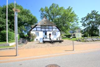 Balkon, gratis Nutzung vom AHOI Erlebnisbad und Sauna in Sellin - Villa Karola FeWo 04 - Göhren - 8