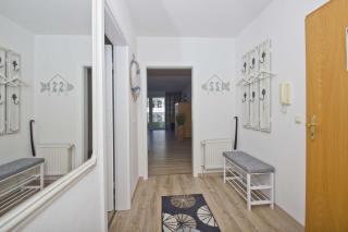 Ferienwohnung mit Terrasse, gratis Nutzung vom AHOI Erlebnisbad und Sauna in Sellin - Haus Nordstrand FeWo 28 - Göhren - 2
