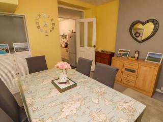 3 Vicary Street - Milford Haven - 2