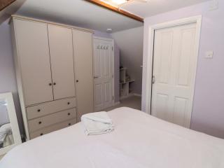 3 Vicary Street - Milford Haven - 1