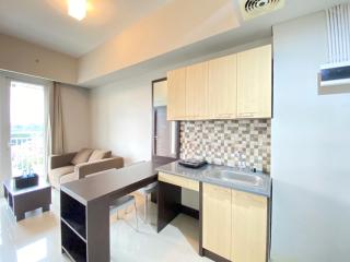 Deluxe and Cozy 2BR Apartment at Skyland City Jatinangor By Travelio - Sumedang - 7