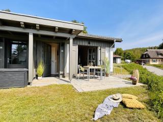 Ferienhaus Strandbude Feriendorf 32 Klein Stresow Rügen by ruyastay - Putbus - 0