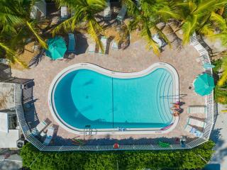 Coconuts Beachfront #112 - Holmes Beach - 8