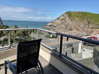 2 Bed Ilfracombe Seafront Apartment with stunning views - Ilfracombe - 0