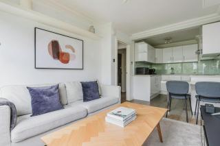 Blueground Fitzrovia furnished w kitchen LON-594 - 9