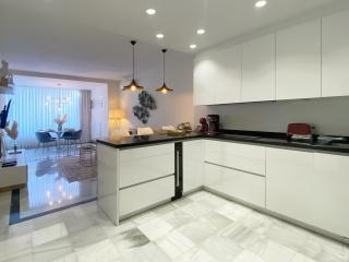 Fantastico piso a 2 minutos andando de la playa - Marbella - 1