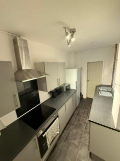The Guildford - Grimsby - 7