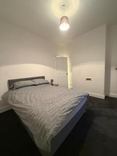 The Guildford - Grimsby - 2