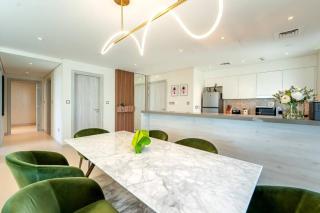 NEW Exceptional Lagoon View - 2 Stylish Bedrooms - 2