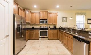 Serene 8 Bedroom Home with Theater in Champions Gate - Davenport - 3