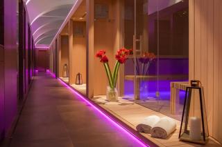 Hotel Zagreb - Health & Beauty - 1